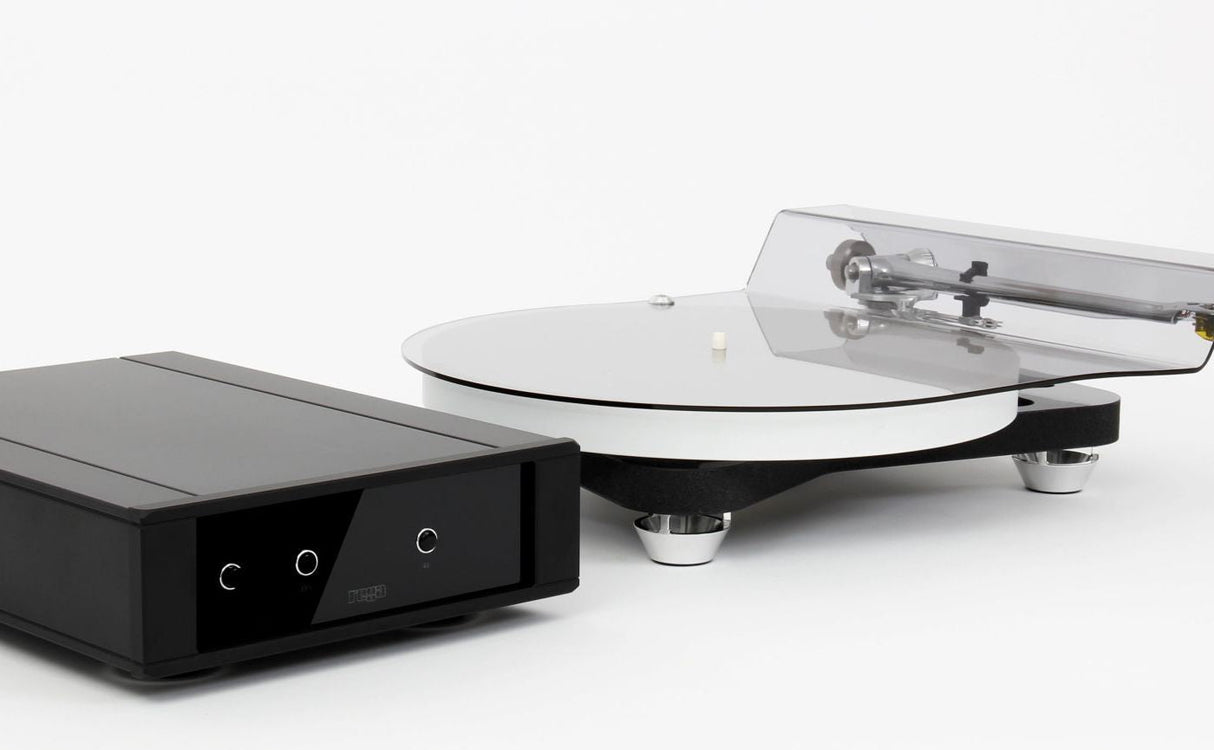 Rega Naia Turntable